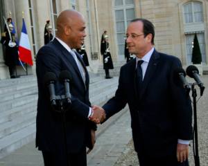 France : François Hollande évoque la possibilité de visiter Haiti