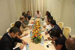 Haiti : Le Président du Sénat français, Jean-Pierre Bel, surpris par nos politiciens