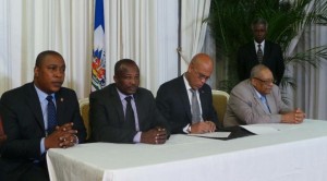 Haiti: Les trois grands pouvoirs de l’Etat signent un dernier accord tripartite