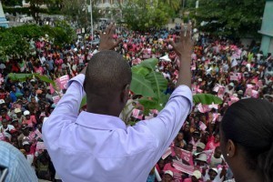 Haiti: Jovenel Moise se dit prêt à entrer en dialogue avec Jude Celestin